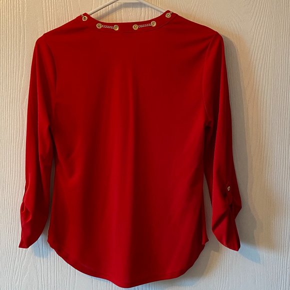Red Guess Factory Top with Golden Chain - Picture 2 of 6
